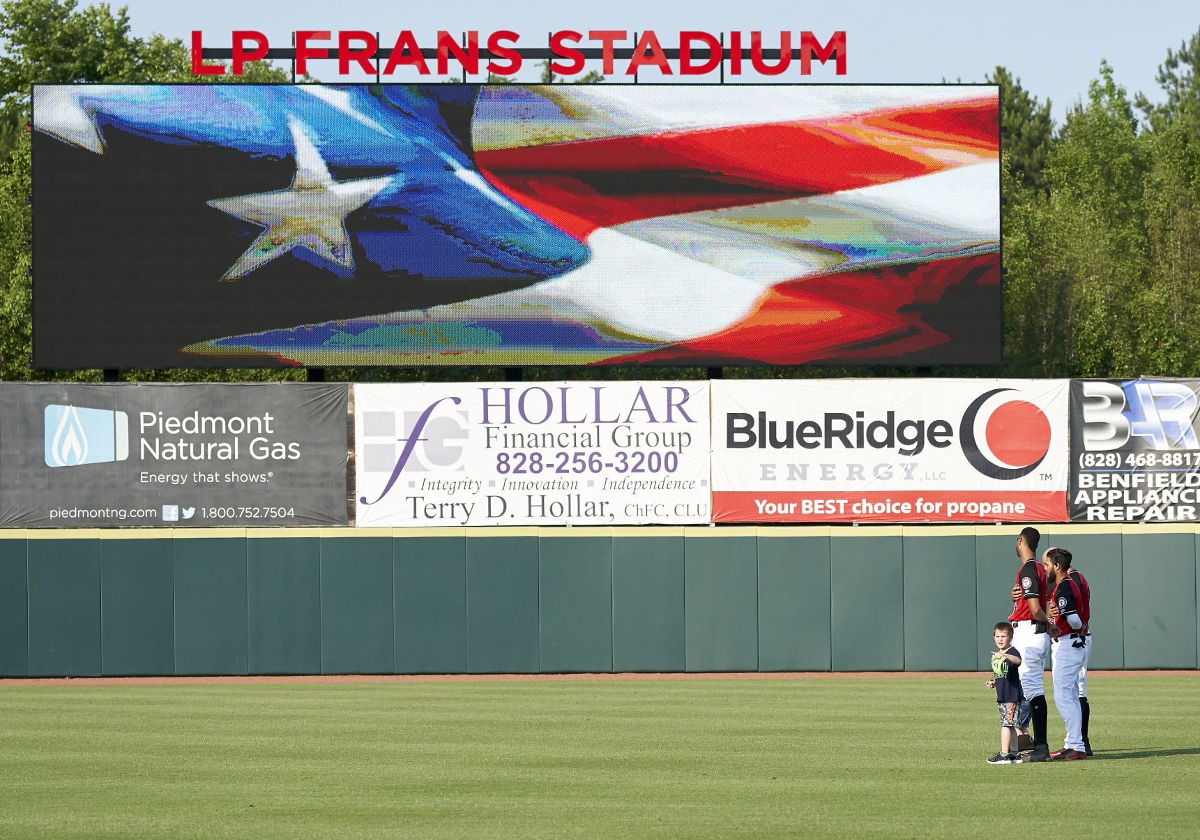CRAWDADS 0526 14.jpg